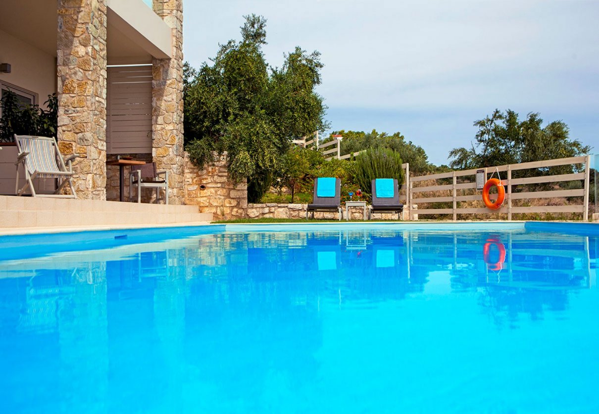 Chambre Double Piscine Partagee